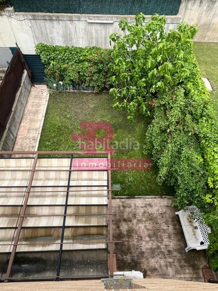 Foto ca04a009-8968-4f5a-9159-8f9962a2c437. Casa adossada amb calefacció aparcament piscina a Cabrerizos