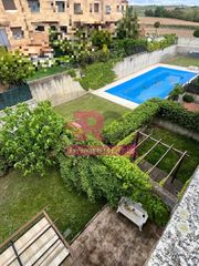 Casa adossada a Cabrerizos