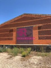 Terreno residencial en Aldealengua. Nave en venta en aldealengua