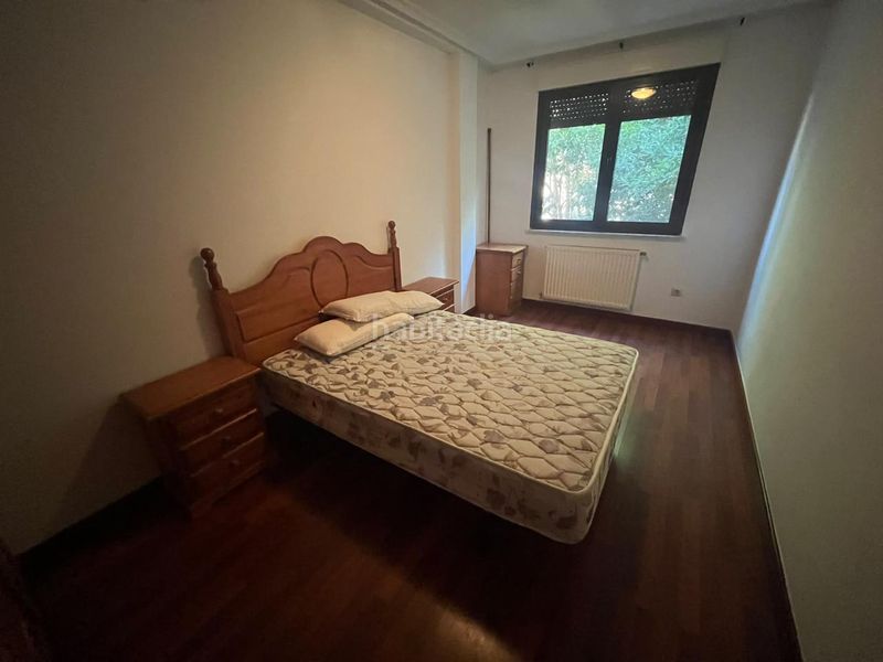 Foto ee3bc10b-3890-4eec-b52d-aa475d8fe4f6. Casa adossada amb calefacció aparcament a Cabrerizos