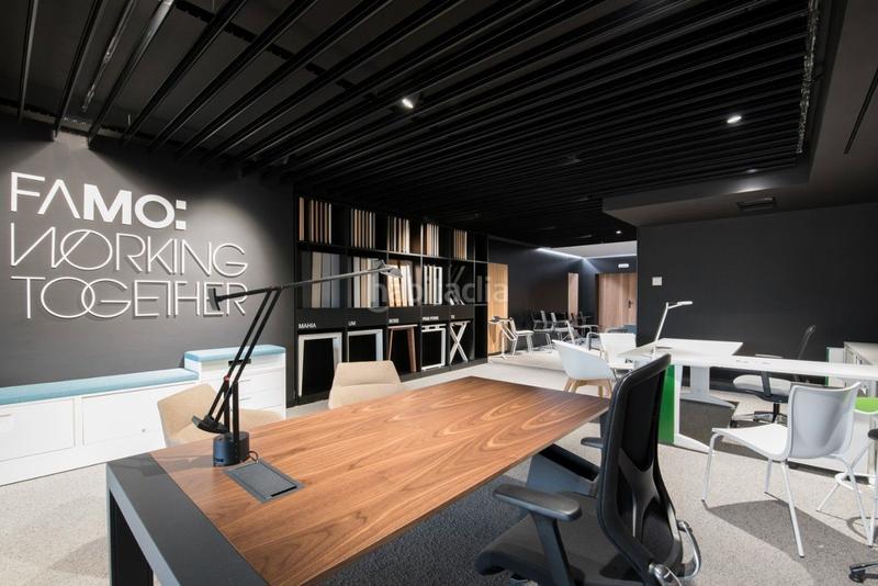 Foto 49fcf355-cf97-402e-a08a-287dfd2d9a7c. Lloguer oficina amb calefacció aparcament a El Parc i la Llacuna del Poblenou Barcelona