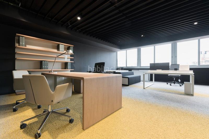 Foto 719c9b3a-6bcc-4872-992d-2b3186dee04b. Lloguer oficina amb calefacció aparcament a El Parc i la Llacuna del Poblenou Barcelona