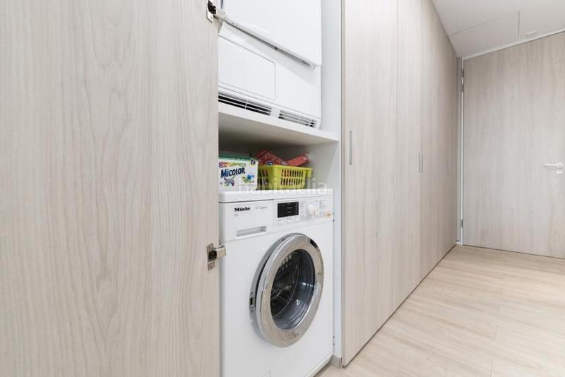 Foto 607e1abd-883e-489c-b2ce-34ee5ae43a5e. Location bureau avec chauffage parking dans El Parc i la Llacuna del Poblenou Barcelona