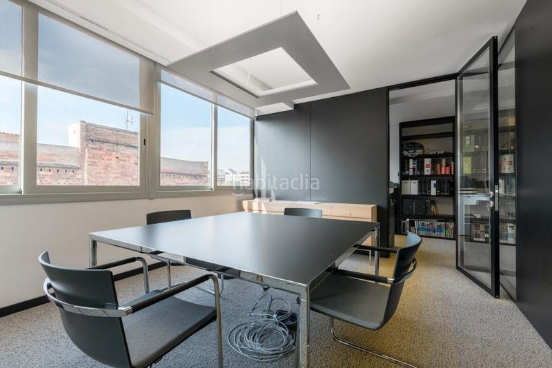 Foto e5fcf2a8-957a-48b9-8115-2acb53cdac3e. Location bureau avec chauffage parking dans El Parc i la Llacuna del Poblenou Barcelona