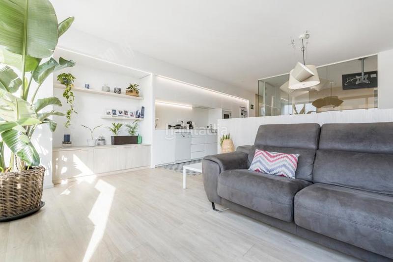 Foto ec51dedc-2532-4051-8770-2b77729c7211. Location bureau avec chauffage parking dans El Parc i la Llacuna del Poblenou Barcelona