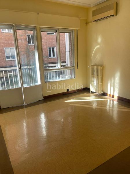 Foto f45e954a-bc74-4a0a-8cc9-d4013d6bcdab. Location bureau dans Campo Grande Valladolid
