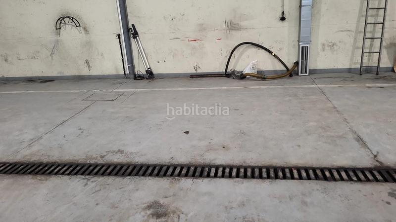 Foto 8da11a20-7fef-49bf-8c43-592ba59e6899. Capannone industriale in Trobajo del camino