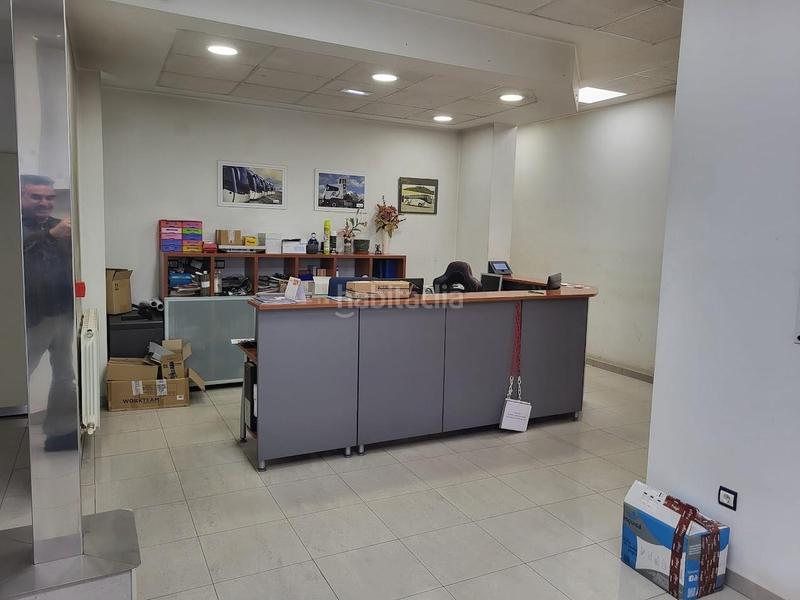 Foto 9f20ef67-586e-442f-923a-c12f9d24a579. Capannone industriale in Trobajo del camino