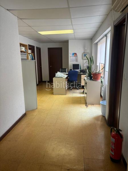 Foto fe2df6e9-bf3a-40d8-b6a8-eff844a9f095. Office space with heating in Plaza de Toros Valladolid