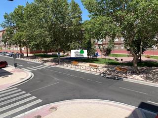 Miete Etagenwohnung in Campo Grande. Apartamento en la avenida de los reyes católicos