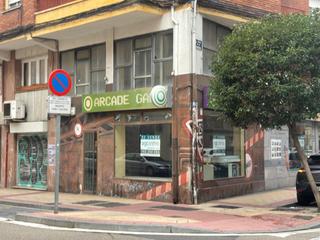 Location Local commercial à Plaza de Toros. Junto al paseo de zorrilla