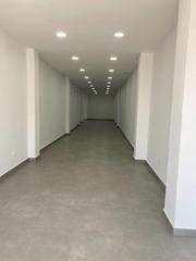 Local Comercial a Avenida Segovia