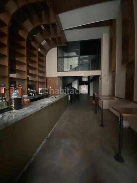 Foto 56f6f97c-ed9f-4c6a-b137-8d9629a42973. Alquiler local comercial calle san lorenzo, en una zona inmejorable en Valladolid