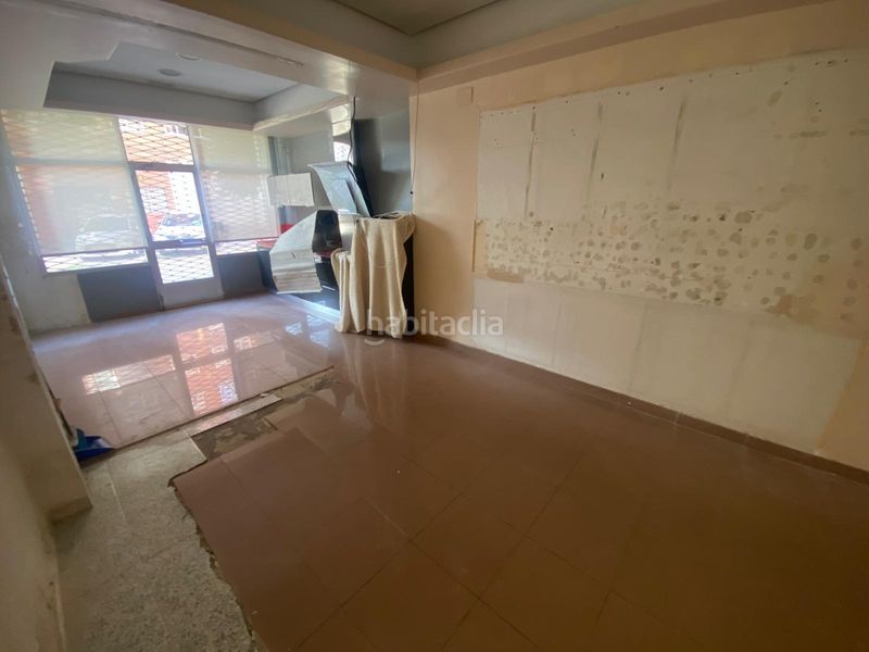 Foto 24b6a6c3-f76b-466f-83b8-9913c760e942. Local comercial a Delicias Valladolid