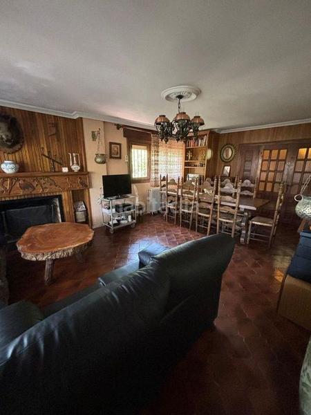 Foto 10be7fc9-e65c-45b5-9476-c4dd5cca8f90. Chalet con riscaldamento parcheggio piscina in La Victoria - Puente Jardín Valladolid