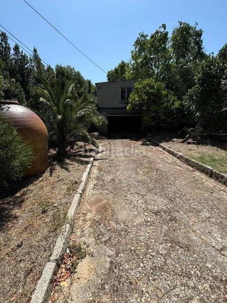 Foto 4e979cfe-3f2a-427a-bbf2-c3bfa737d0e0. Chalet con riscaldamento parcheggio piscina in La Victoria - Puente Jardín Valladolid