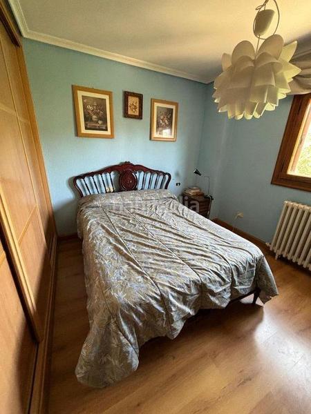 Foto 601e32d1-092b-485f-851e-870235a42792. Chalet con riscaldamento parcheggio piscina in La Victoria - Puente Jardín Valladolid