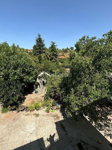 Foto b6bbad5b-2c34-42e7-ae72-1b1ce1df606d. Chalet con riscaldamento parcheggio piscina in La Victoria - Puente Jardín Valladolid