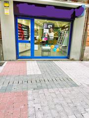Location Local commercial à Centro. En plena calle manteria