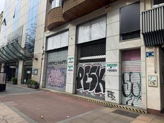 Location Local commercial  Paseo zorrilla. En el mismo paseo de zorrilla
