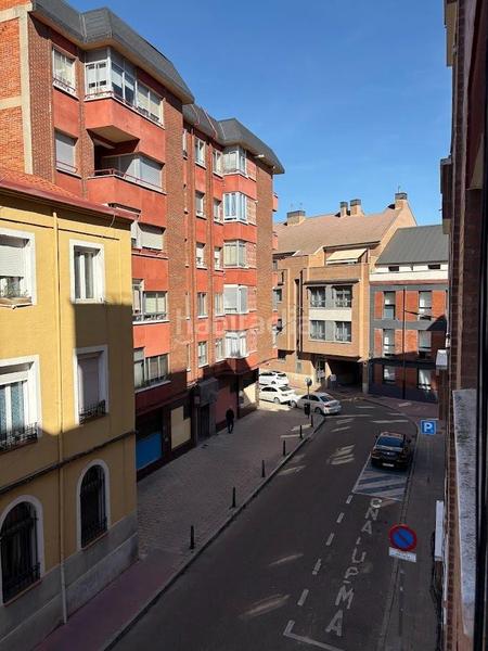 Foto 90b8cf4c-dfbe-4442-b2c5-dd010504c1d1. Appartamento con riscaldamento in Delicias Valladolid