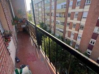 Pis a Plaza de Toros. Inmobiliaria finvall vende piso a reformar en la calle álvarez t