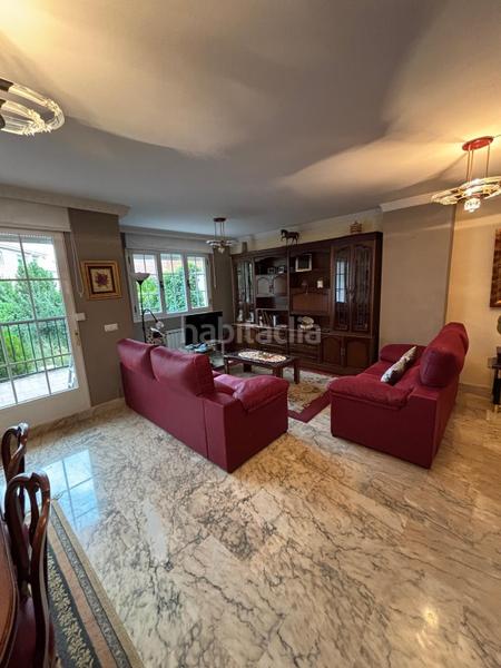 Foto ebebd8ed-2ef8-409d-bafd-a8b11fd51196. Casa adosada chalet adosado en la cisterniga en Cistérniga