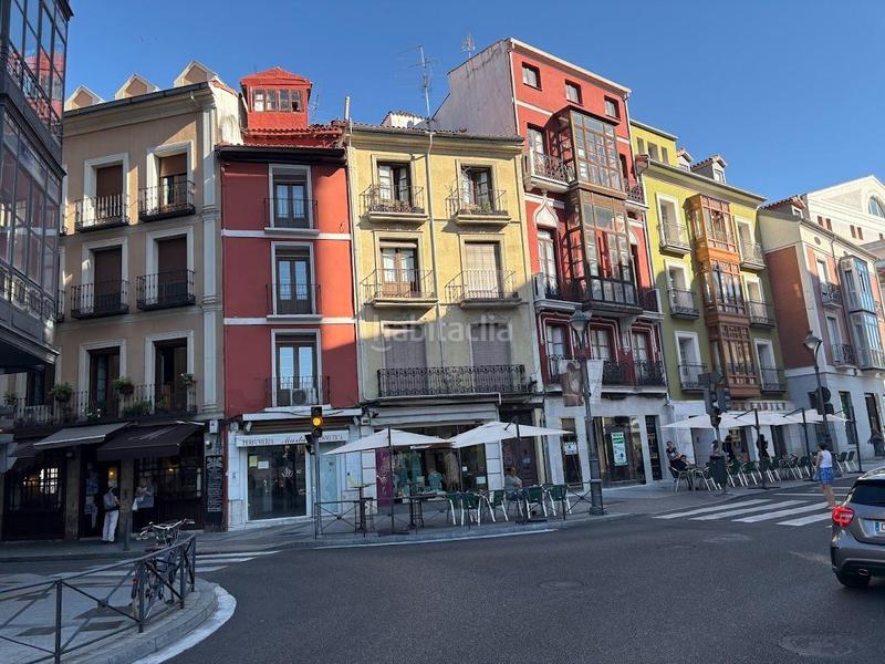 Foto 20ce84b4-fc30-4dad-a7c6-af84cf29d6db. Lloguer local comercial a bajada bajada de la libertad 23 a Valladolid