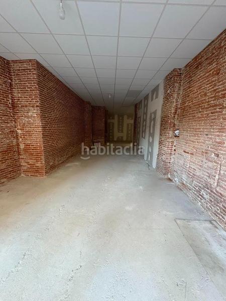 Foto d660518c-2bab-4d87-878c-828f12a134d0. Lloguer local comercial a bajada bajada de la libertad 23 a Valladolid