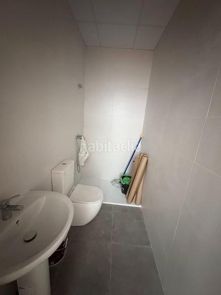 Foto 4234347c-79bd-41ab-80a1-644b56792dbc. Miete geschäftsraum in bajada bajada de la libertad 23 in Valladolid