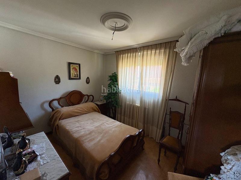 Foto 853efeee-5053-477a-a768-9f69470a1f90. House in plaza porticada 3 in Girón Valladolid