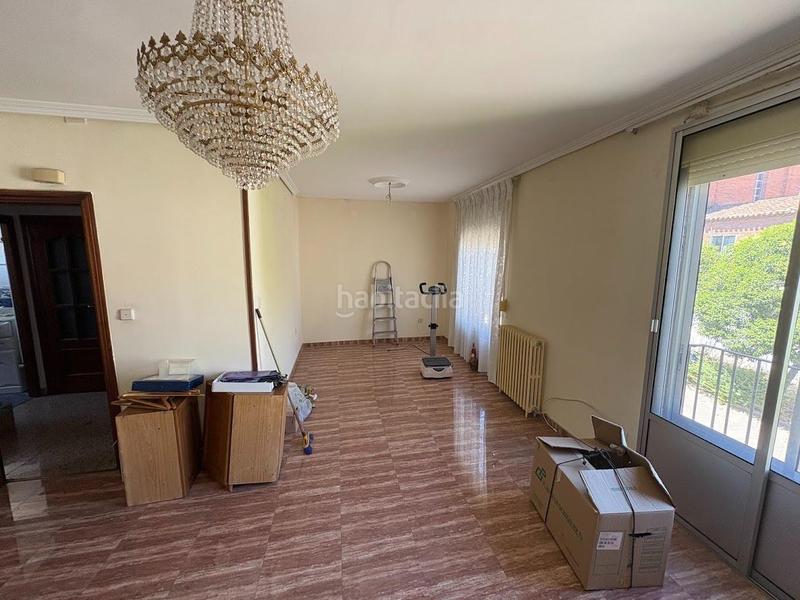 Foto ec7e3c6b-8bc8-4fb3-864b-6bc24835d4bd. House in plaza porticada 3 in Girón Valladolid