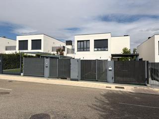 Rent Semi detached house in El Berrocal. Chalet adosado en la galera