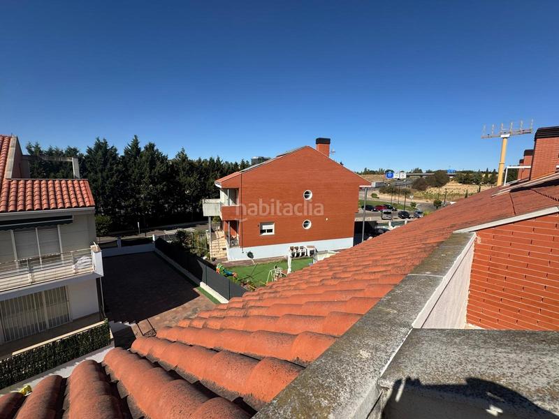 Foto 03bf1c14-f4bd-4ac9-8223-618a308ee995. Semi detached house with heating parking in Arroyo Arroyo de la Encomienda