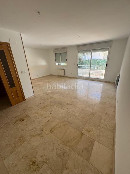 Foto 9f9677c7-63f3-41c6-9a01-796fa5391b47. Semi detached house with heating parking in Arroyo Arroyo de la Encomienda