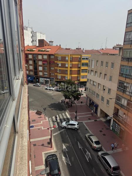 Foto c00c1129-0a44-41fb-93f7-b034e1644c75. Apartamento piso en avenida segovia en Delicias Valladolid