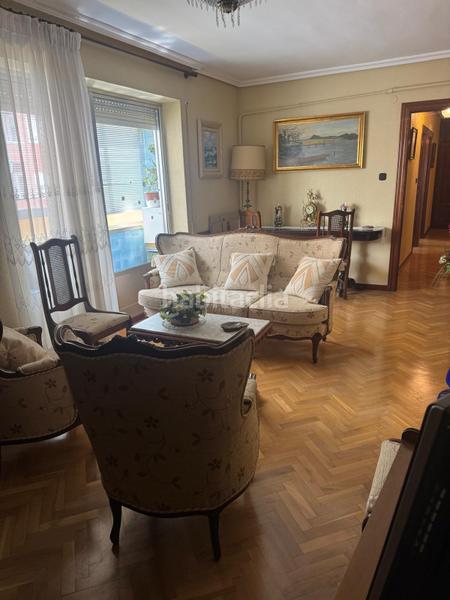 Foto cc1eeed0-7248-401f-9622-4c3d2c7603f0. Apartamento piso en avenida segovia en Delicias Valladolid