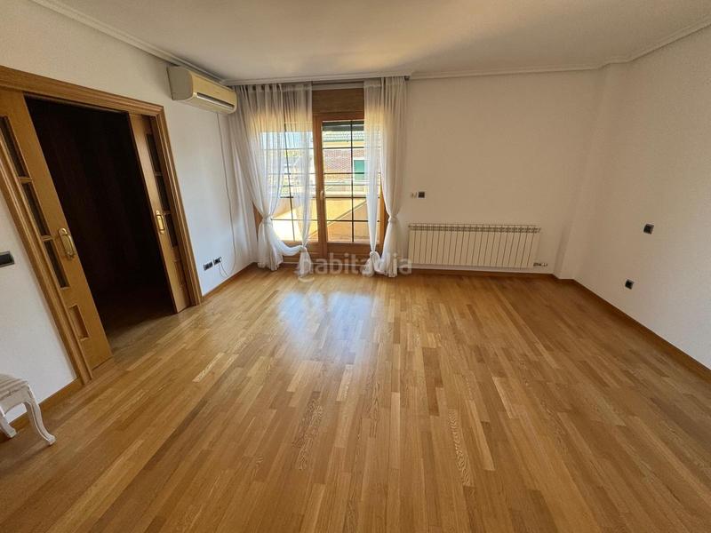 Foto 7fe45bfc-1b34-41b3-8442-d79fc8d58af6. Location maison avec chauffage parking dans Extrarradio Valladolid