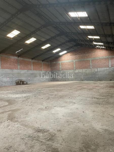 Foto 31416662-ec93-44d3-86a6-71cde17d8ff7. Nau industrial a Cigales