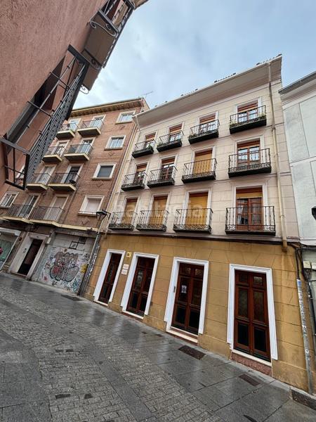 Foto 15887963-8a90-4d16-b01b-b7fcb2958967. Alquiler piso finvall alquila piso abuhardillado en calle expositos en Valladolid