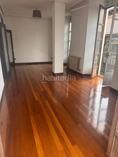 Foto 217764a5-6d11-4f20-8fbe-1997f59c2ea7. Rent flat with parking in Centro Valladolid