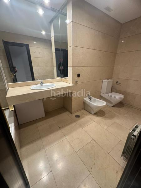 Foto eaaf4e7e-8ba6-490b-8c62-7c3b692498e9. Rent flat with parking in Centro Valladolid