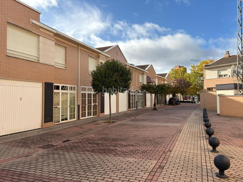 Foto 5d739b37-d1eb-4eab-86ad-b7ebbf3902b8. Lloguer casa adossada amb calefacció aparcament piscina a Valladolid