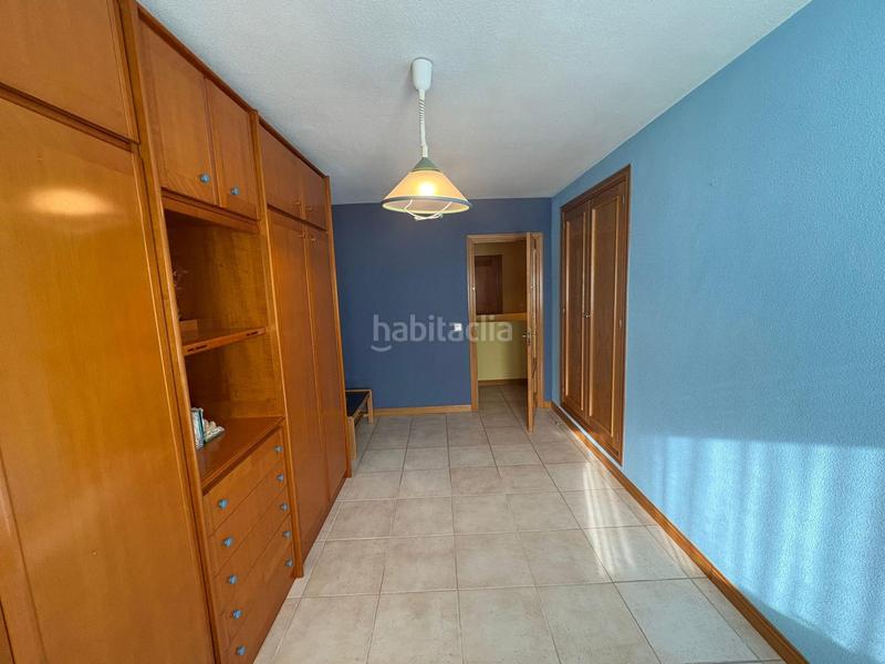 Foto 14c57f05-3ea5-4fce-9c2c-e2c2ecdce910. Rent semi detached house with heating parking pool in Valladolid