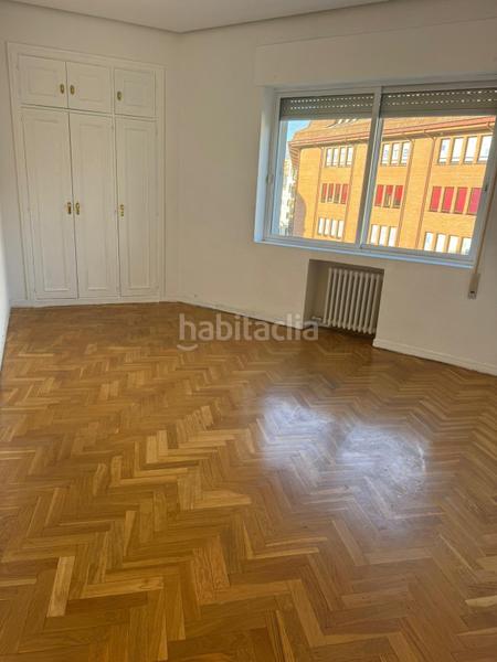 Foto 78b8c4a1-6a90-4467-bcdd-c2e67f4667f0. Rent apartment with heating in Centro Valladolid