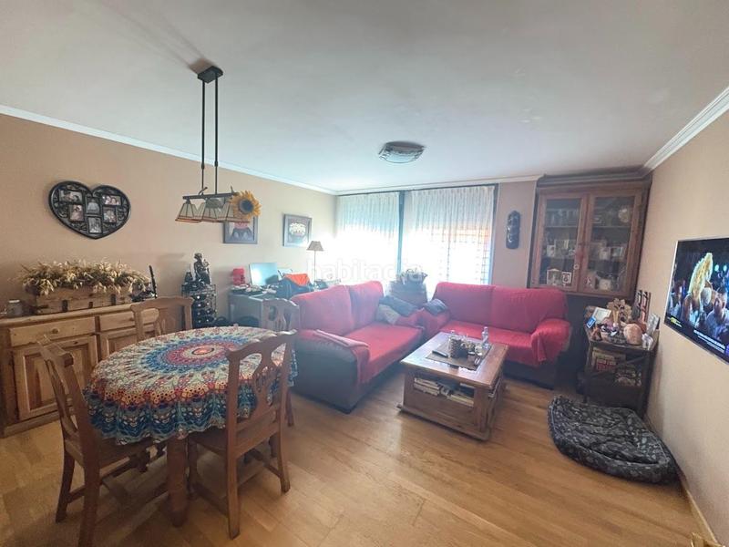 Foto 5a75bb04-619c-4777-8446-a01f7bd24b93. Pis amb calefacció aparcament a Fuensaldaña