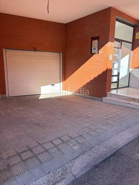 Foto 924fe4fc-cd59-4467-bbda-9625016943a9. Pis amb calefacció aparcament a Fuensaldaña