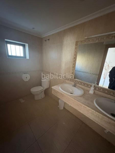 Foto cdb3c138-a7b6-481b-bdcb-b307fab61ddd. Affitto locale commerciale in La Vega Arroyo de la Encomienda