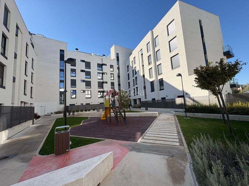 Foto aee6de88-83e9-4544-8f38-fc771bd90093. Pis amb aparcament piscina a Las Villas - Valparaiso - El Peral Valladolid