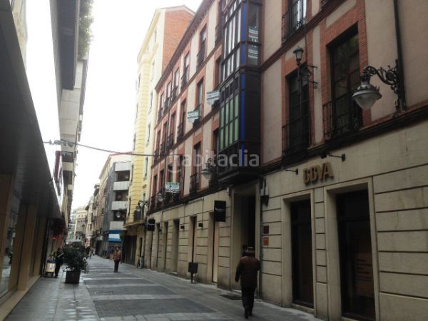 Foto bc6595b5-8f51-448e-a3aa-6b2403c50fd2. Oficina pleno Centro en Centro Valladolid